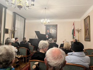 Ifj.Bertényi Iván